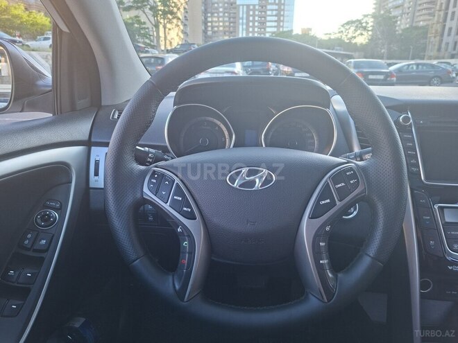 Hyundai i30-8