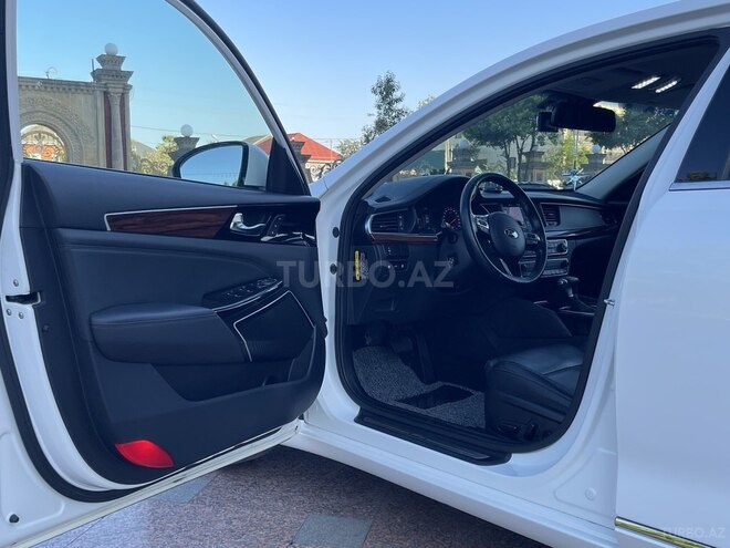 Kia K7-9