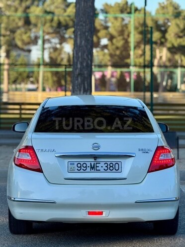 Nissan Teana-10