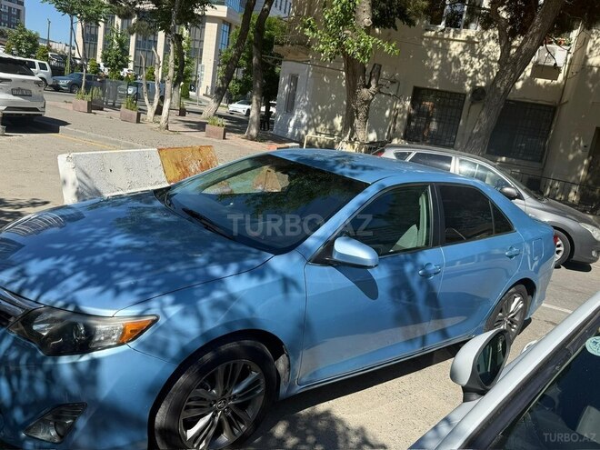 Toyota Camry-4