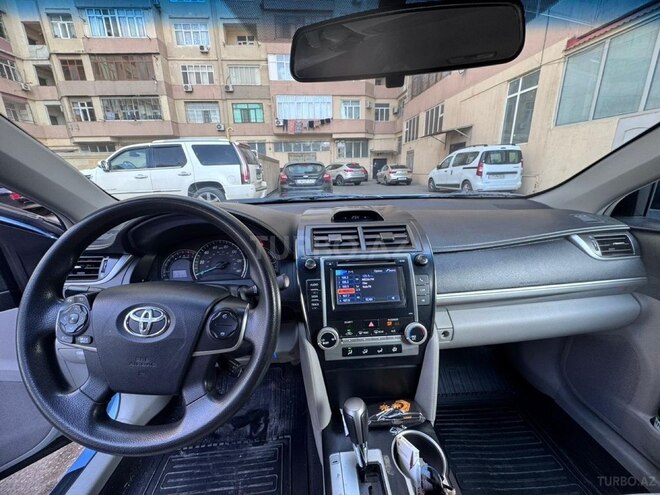 Toyota Camry-3