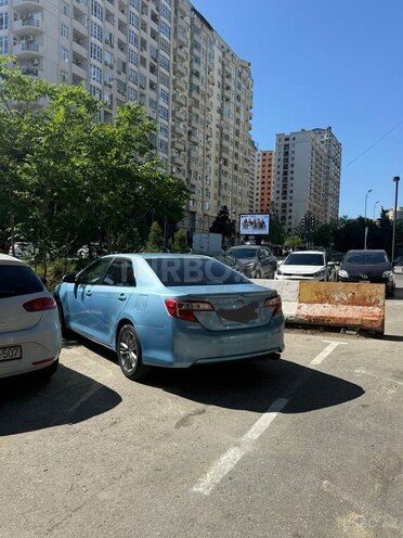 Toyota Camry-9