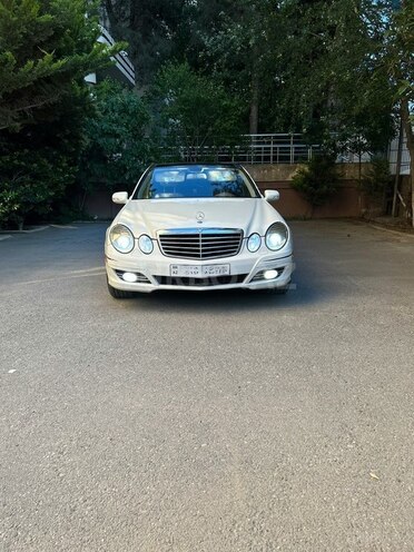 Mercedes E 350-1