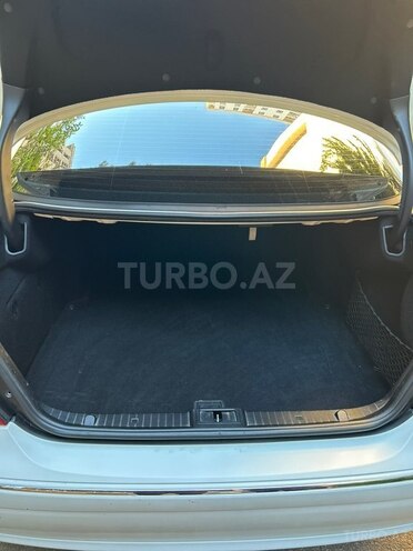 Mercedes E 350-12