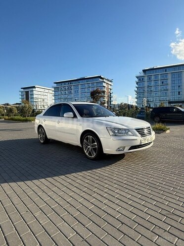 Hyundai Sonata-4