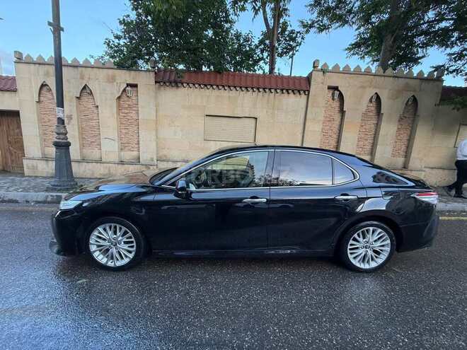 Toyota Camry-3