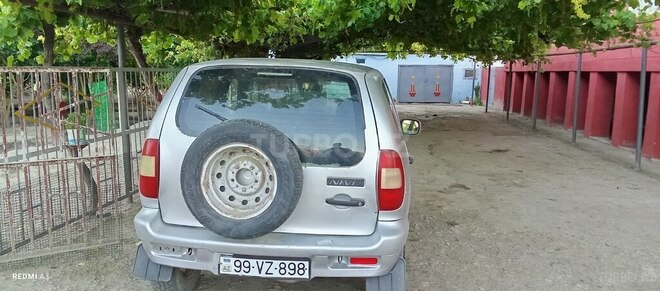 Chevrolet Niva-4