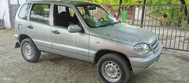 Chevrolet Niva-5