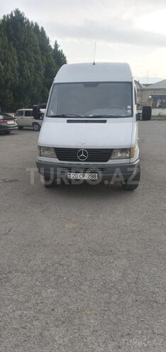 Mercedes Sprinter 212-1