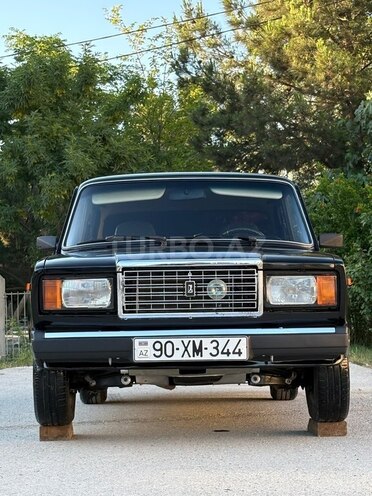 LADA (VAZ) 2107-2