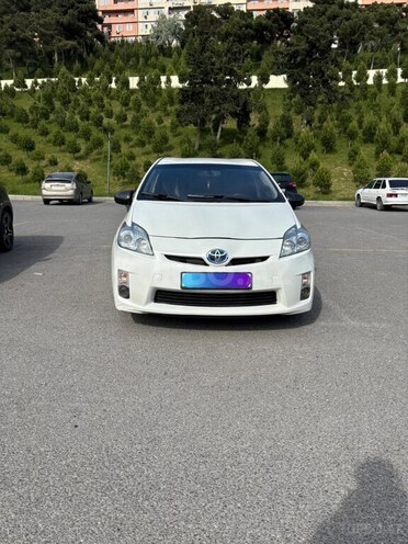 Toyota Prius-1