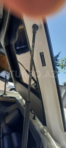 Toyota Prius-11