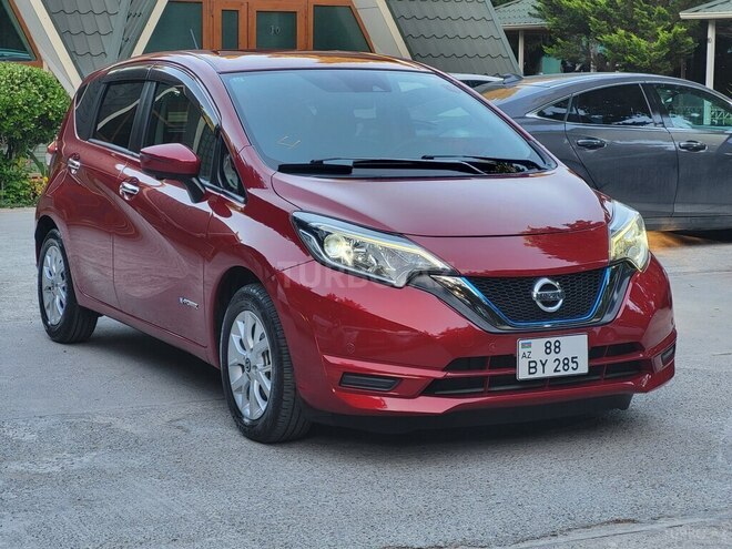 Nissan Note-5