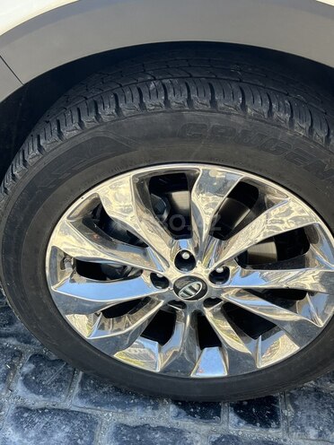 Kia Sorento-21