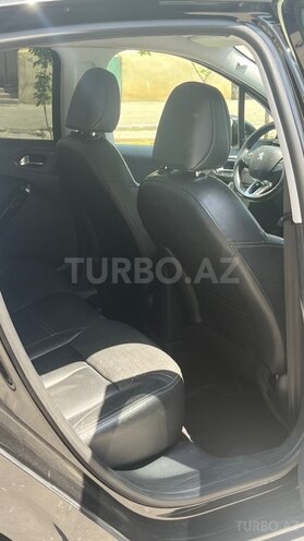 Peugeot 208-15