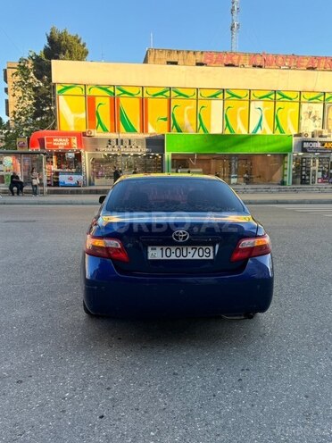 Toyota Camry-5