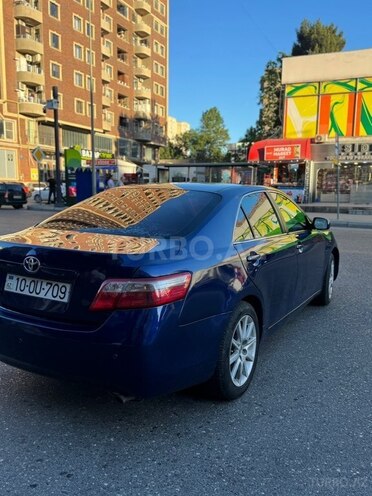 Toyota Camry-7