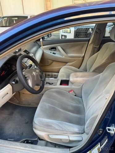 Toyota Camry-11