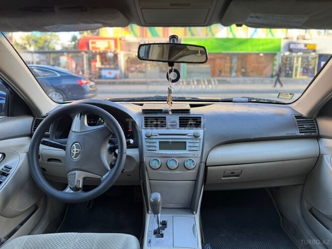 Toyota Camry-8