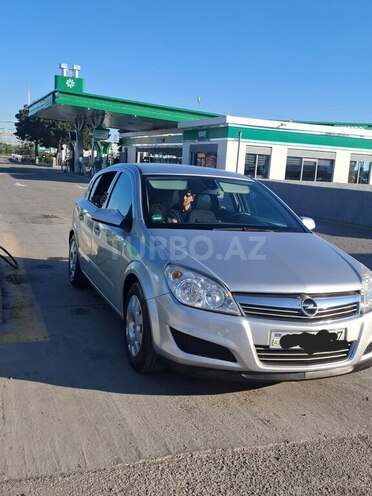 Opel Astra-2