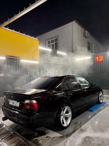BMW 523-2