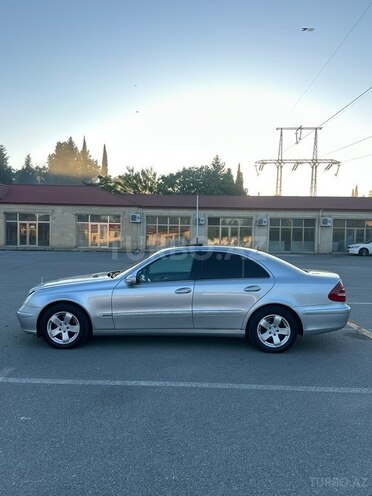 Mercedes E 200-4