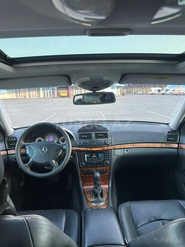 Mercedes E 200-9