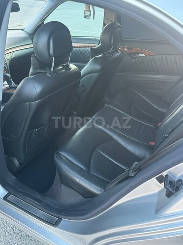 Mercedes E 200-12