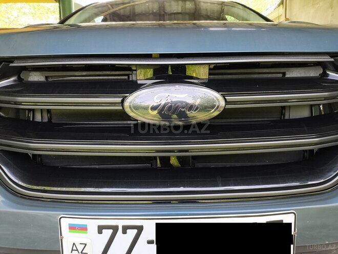 Ford Edge-8