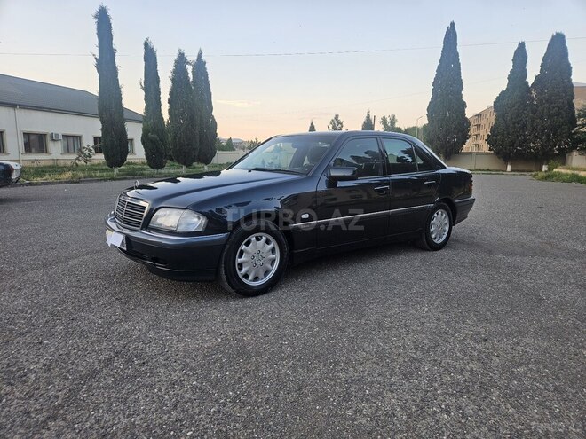 Mercedes C 180-2
