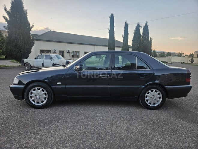 Mercedes C 180-5