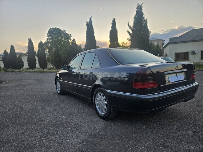 Mercedes C 180-6