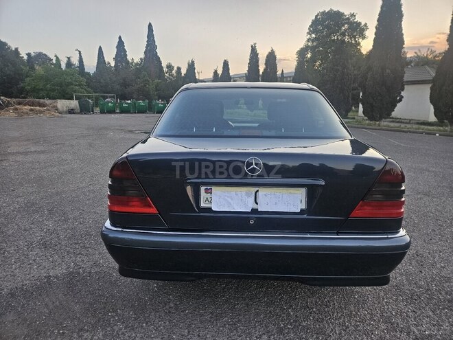 Mercedes C 180-9