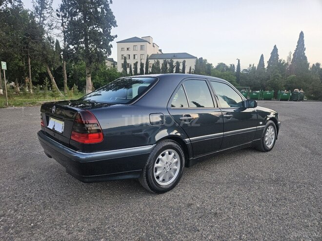 Mercedes C 180-8