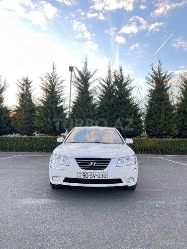 Hyundai Sonata-1