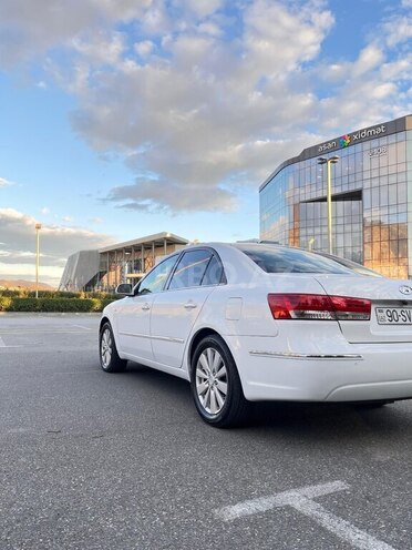 Hyundai Sonata-5
