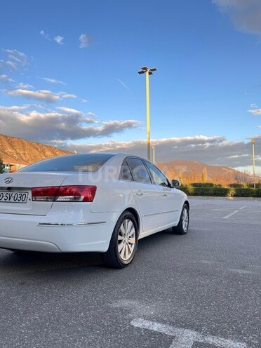 Hyundai Sonata-6