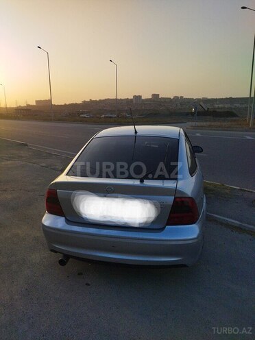 Opel Vectra-3