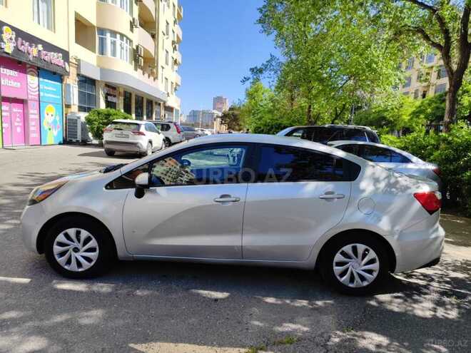 Kia Rio-4