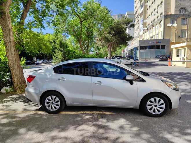 Kia Rio-6