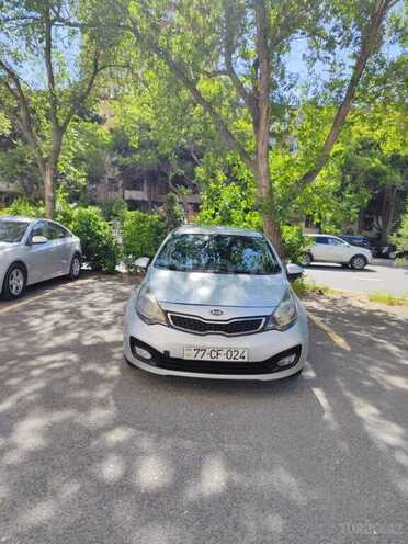 Kia Rio-1