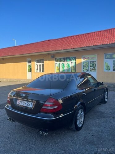 Mercedes E 280-6