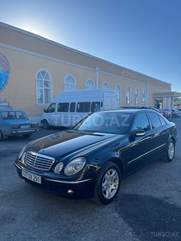Mercedes E 280-4