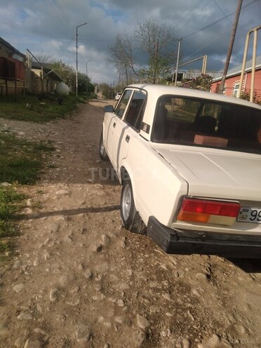 LADA (VAZ) 2107-5