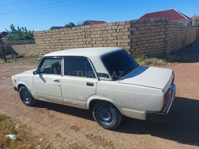 LADA (VAZ) 2107-4