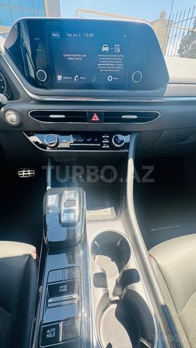 Hyundai Sonata-9