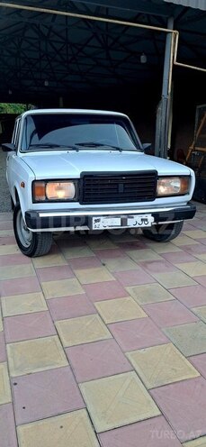 LADA (VAZ) 2107-1