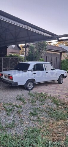 LADA (VAZ) 2107-2