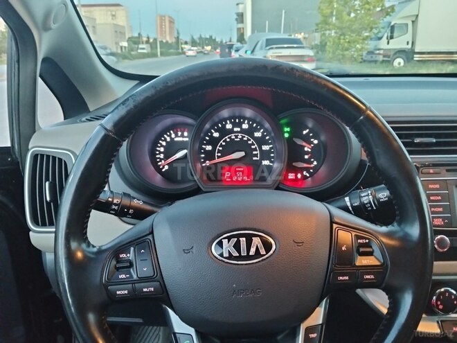 Kia Rio-4