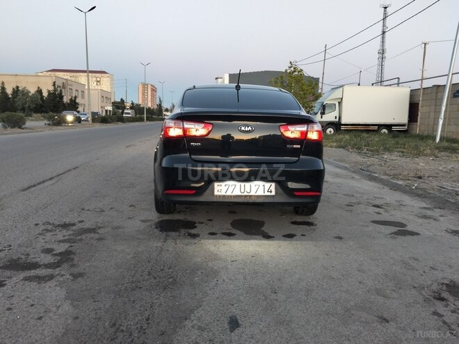 Kia Rio-5